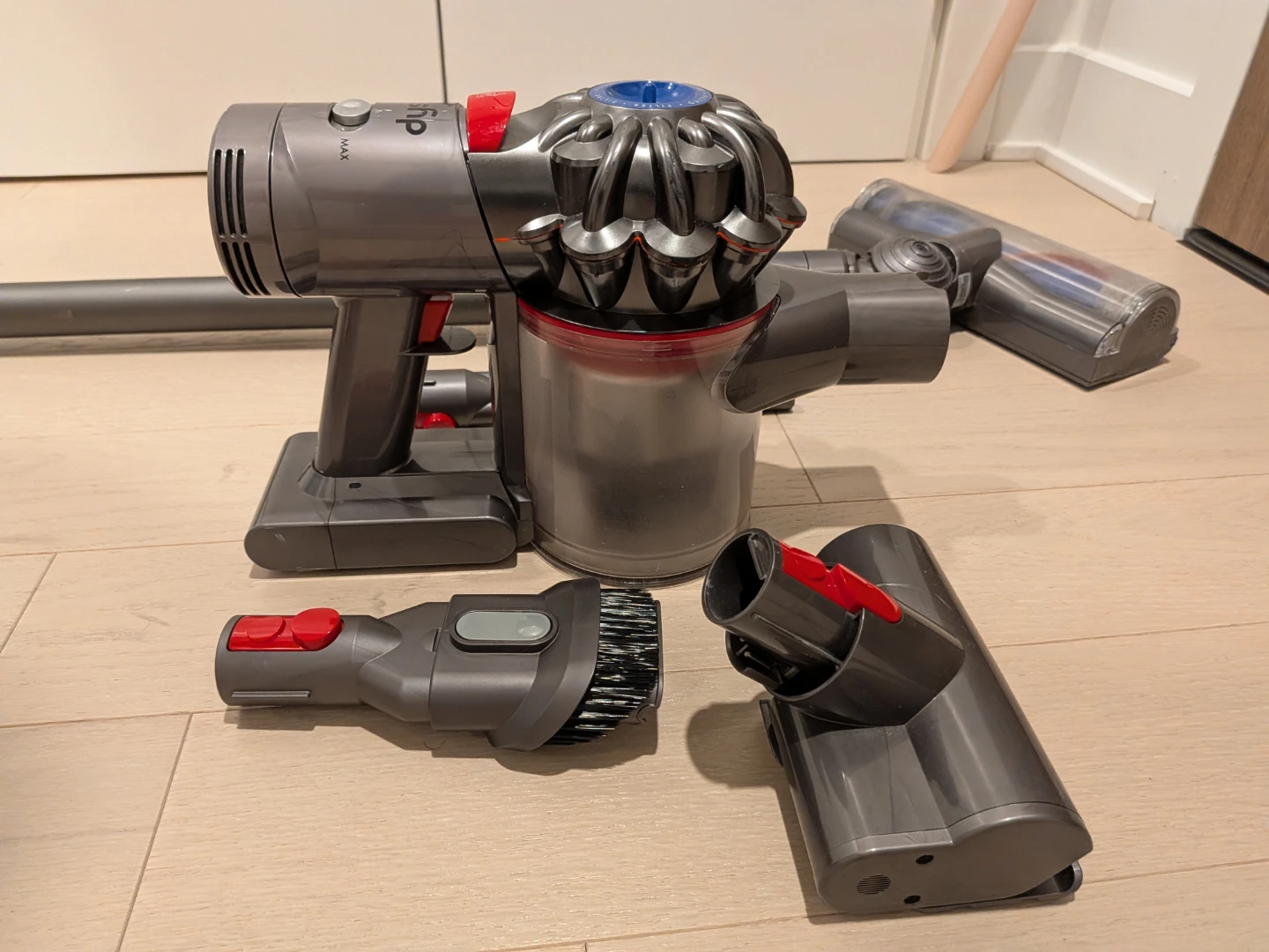 Dyson Cordless Vacuum - Hair & pet - photo 2