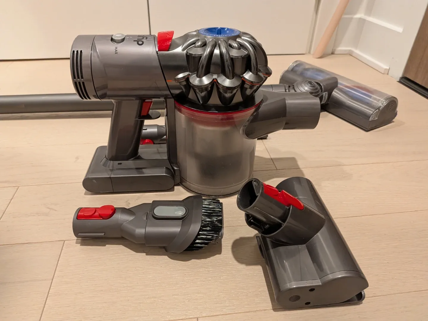 Dyson Cordless Vacuum - Hair & pet - photo 2
