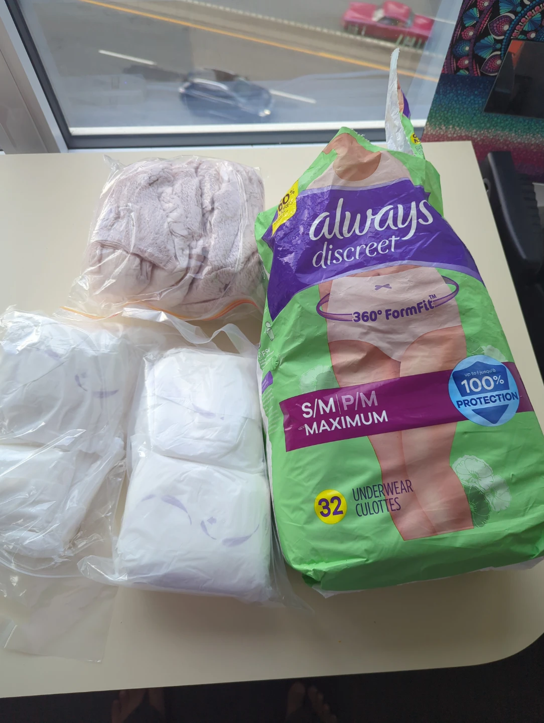 Pads - Always Discreet Maximum Underwear S/M