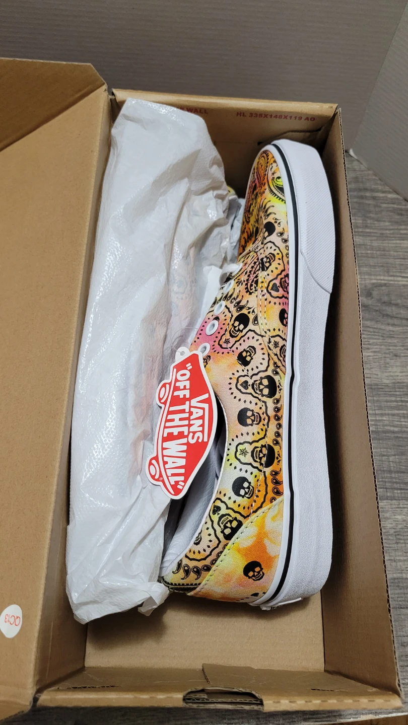 Vans Bandana Skull Print Sneakers Size 10 - photo 5
