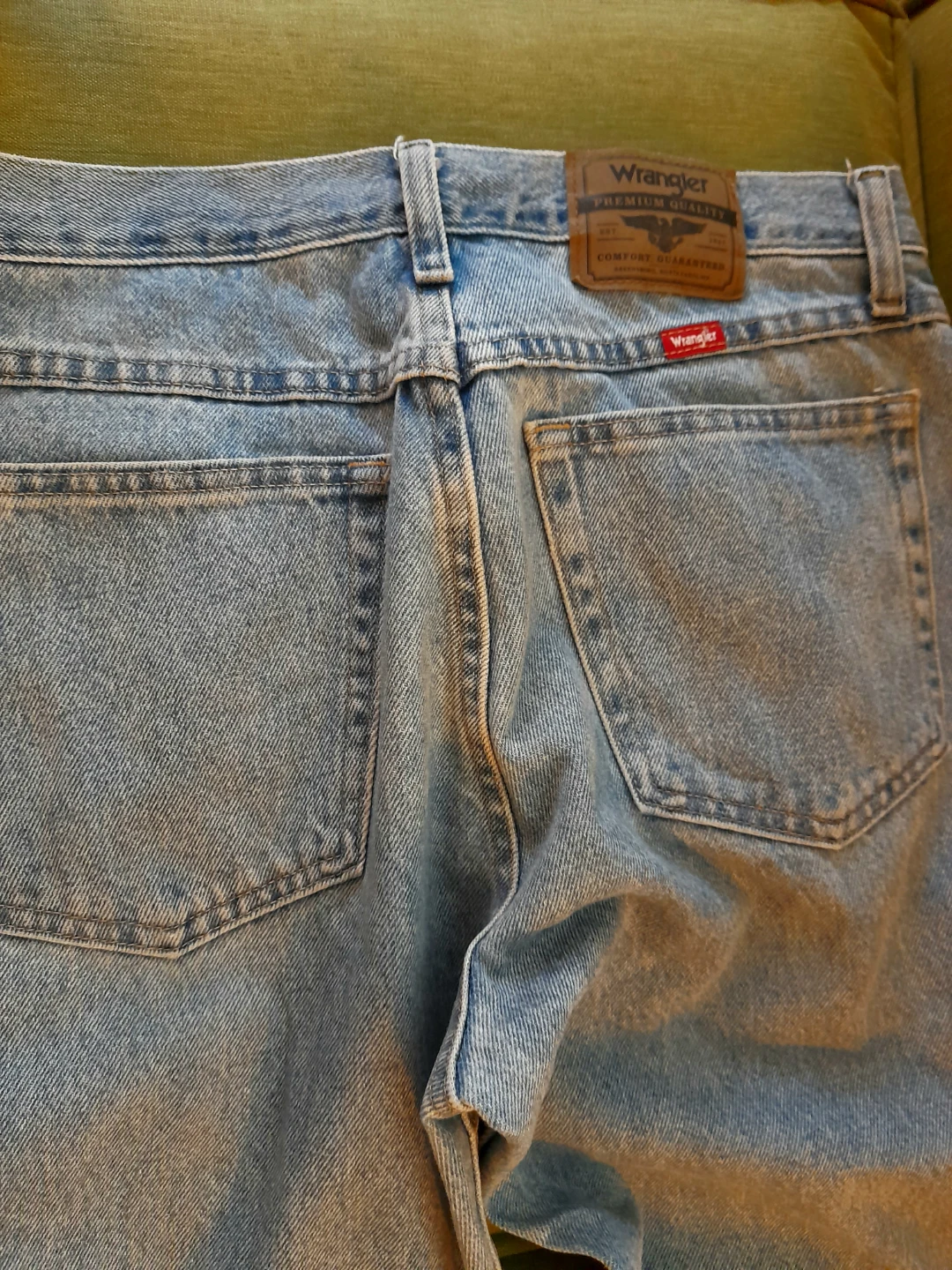 Wrangler Jeans - Men's Size 32x30 - photo 4