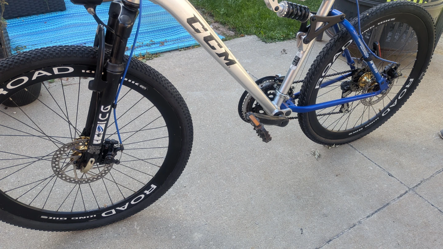 CCM Scope 6061 Aluminum Mountain Bike