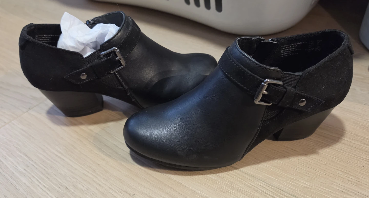 American Eagle Black Ankle Boots Size 5.5W