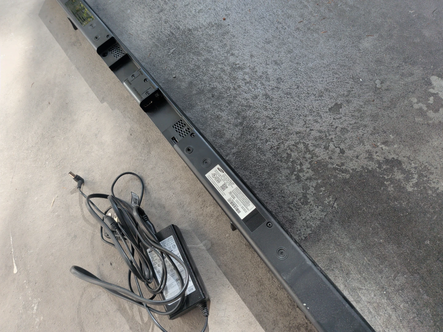 Samsung Soundbar HW-J550 - photo 3