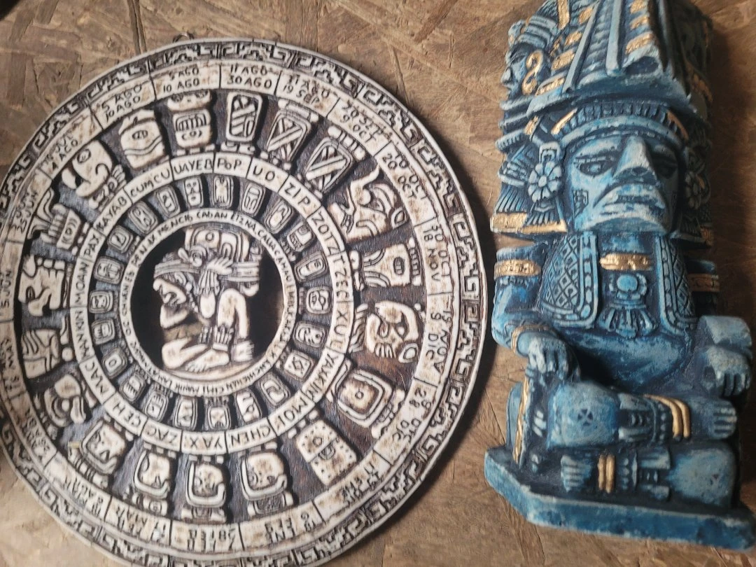 Mayan aztech items