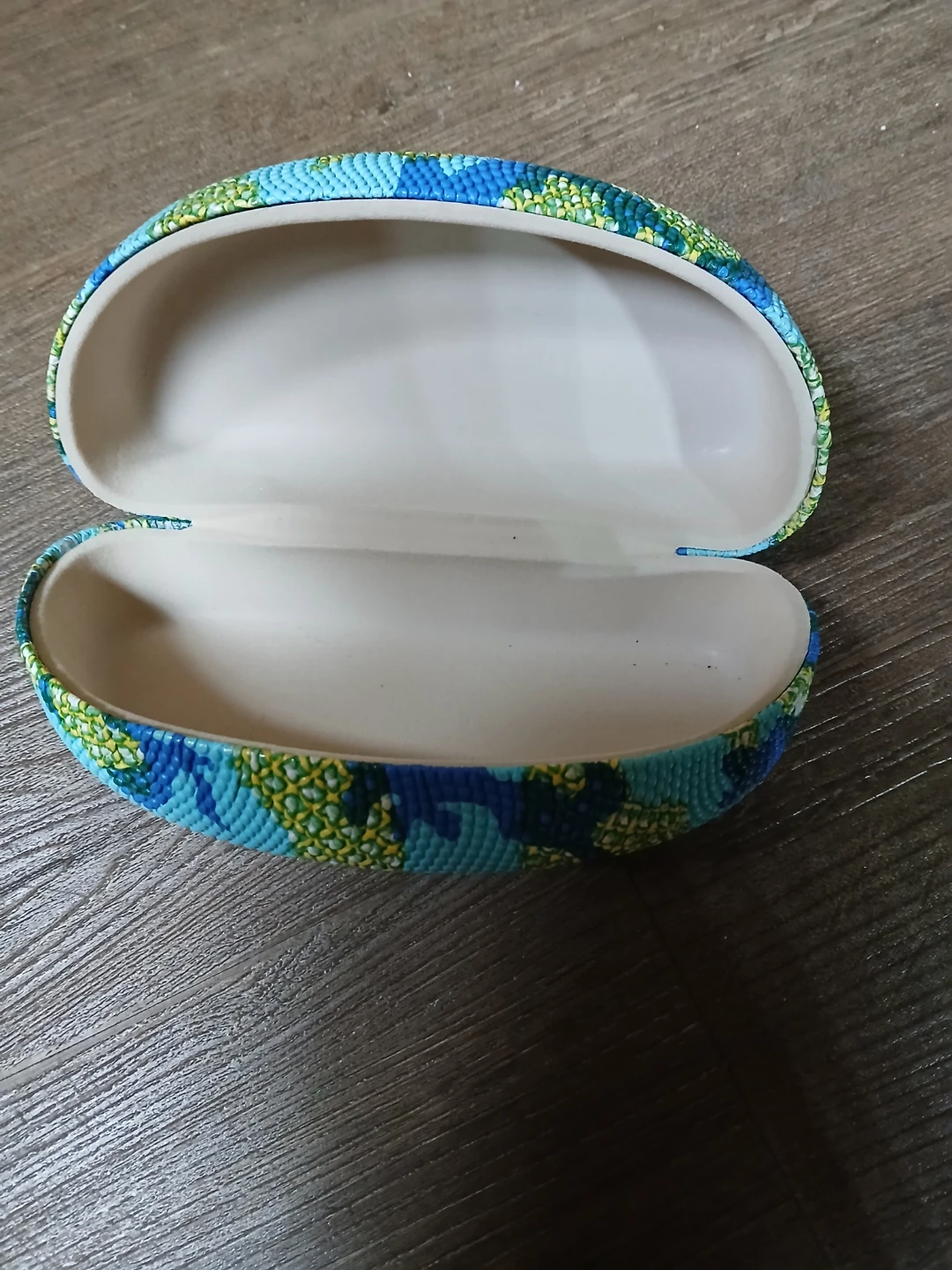 Hard Shell Eyeglass Case 🏈 - photo 2