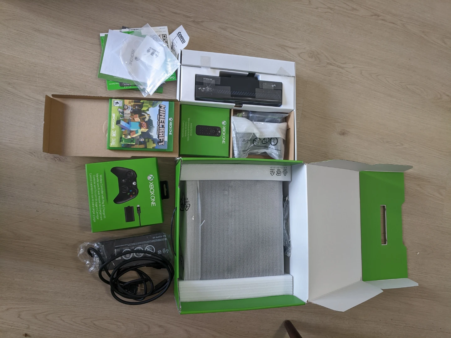 Microsoft Xbox One 500GB Console Bundle