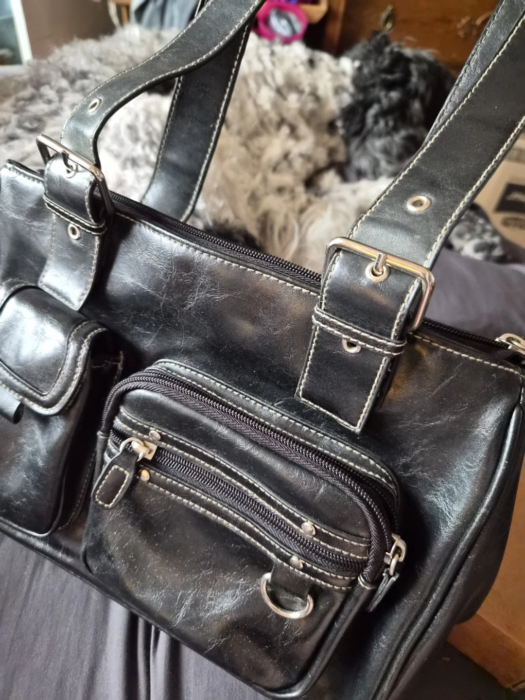 🏈Black multi-pocket shoulder bag