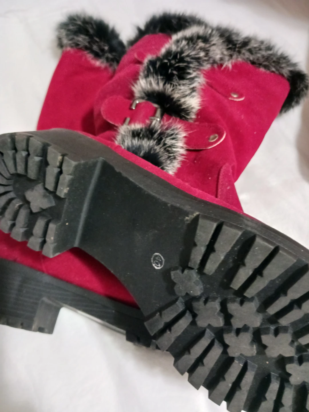 Red Faux Suede Winter Boots with Faux Fur - photo 3