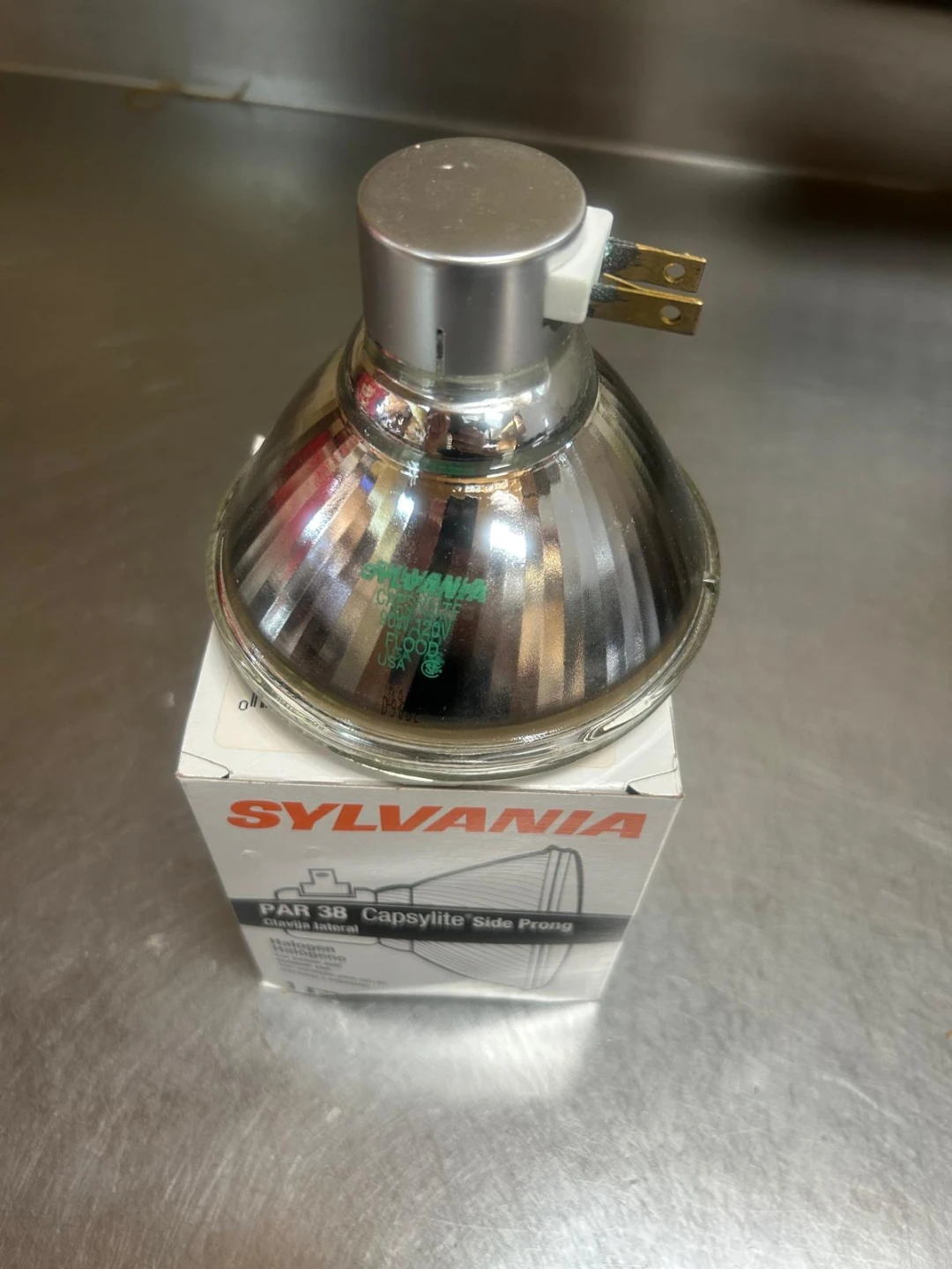 Sylvania PAR38 Capsylite Halogen Flood Light Bulb - photo 2