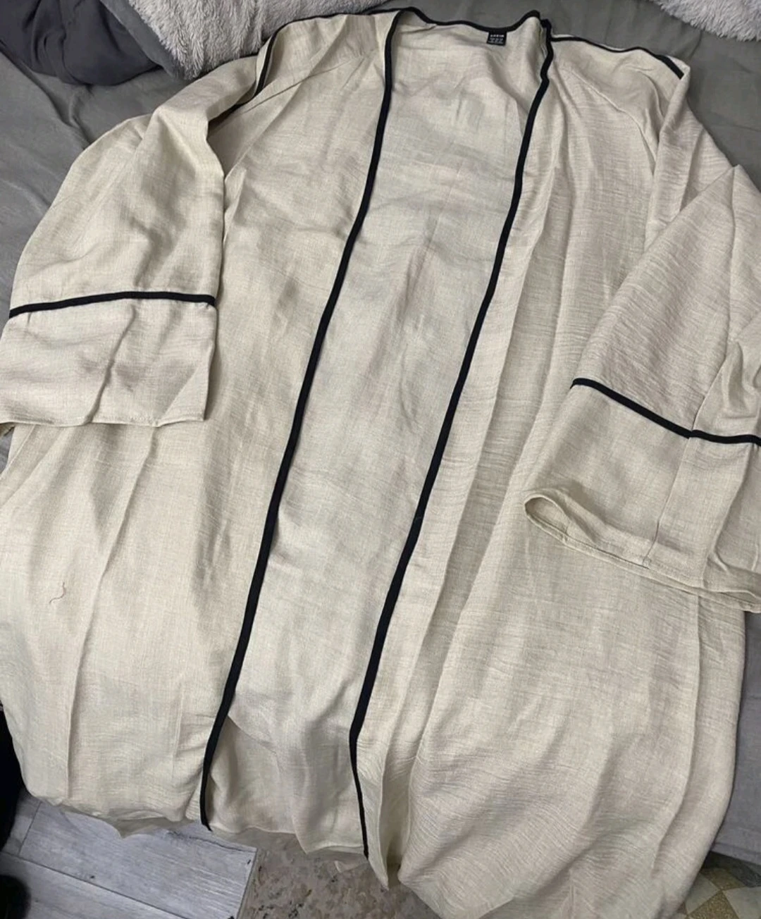 SHEIN Beige and Black Kimono Cardigan 🏈 - photo 2