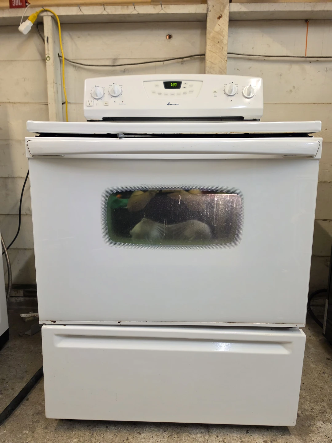 Delivery Available - Amana 30" White Electric Range (Coil Top) - photo 3