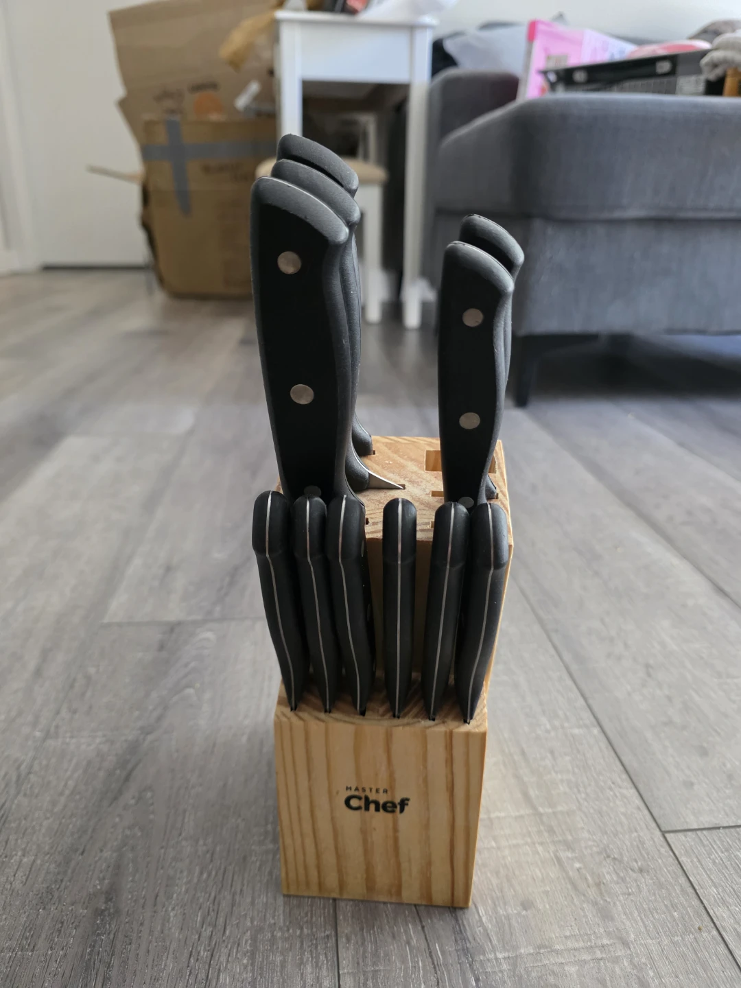 FREE FREE FREE Master Chef Knife Block Set - photo 2