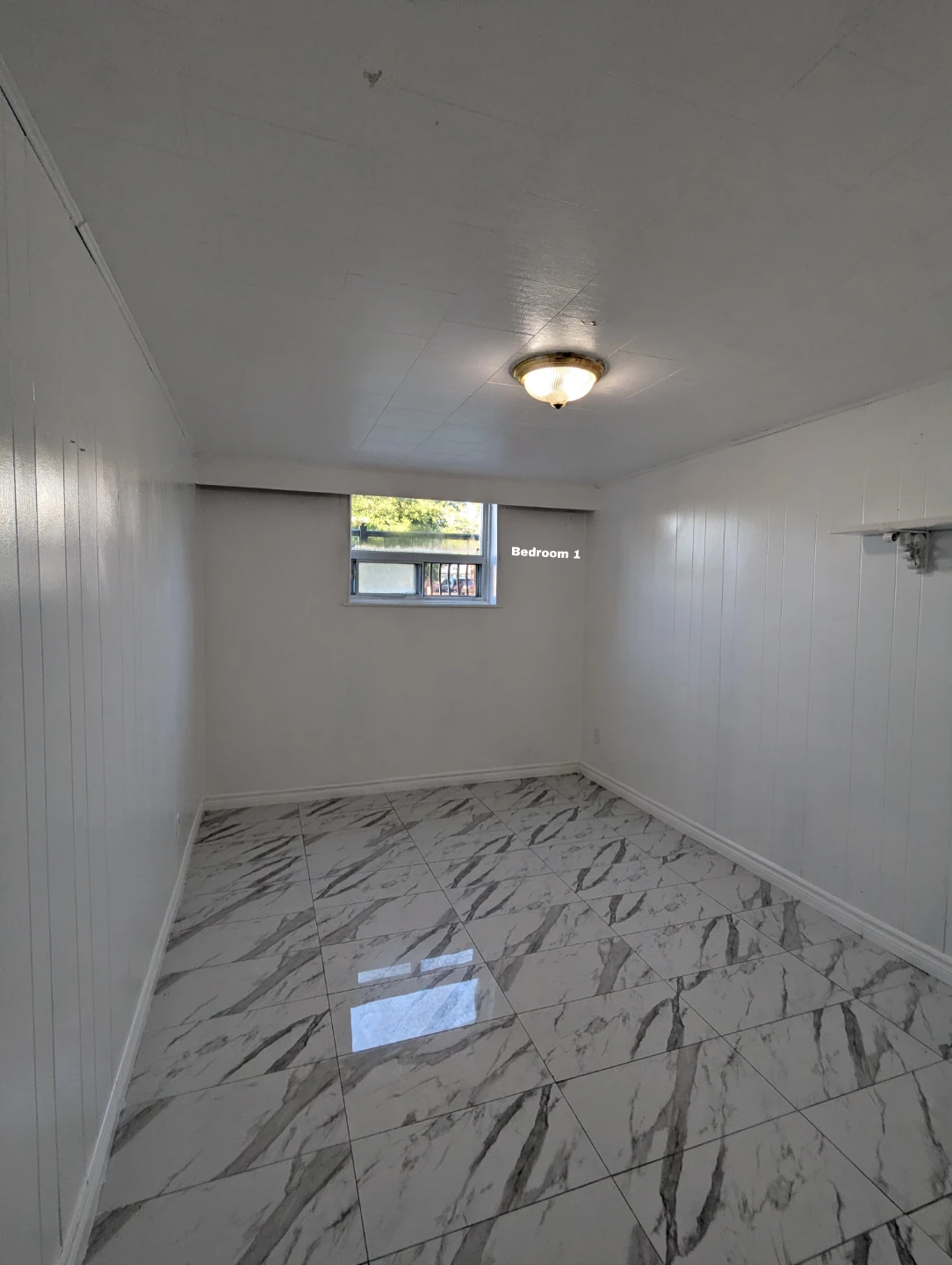 2-Bedroom Walkout Basement Apartment, All-Inclusive & Private - photo 3
