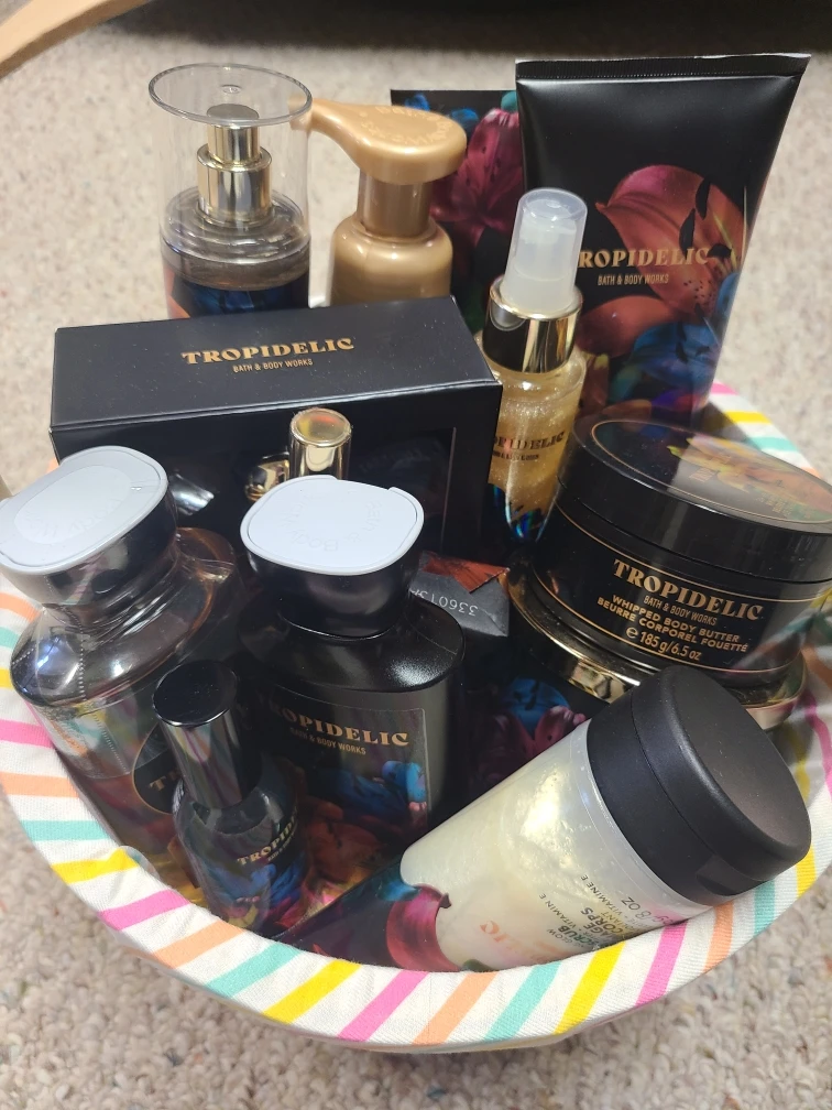 Bath & Body Works Tropidelic Collection - photo 2