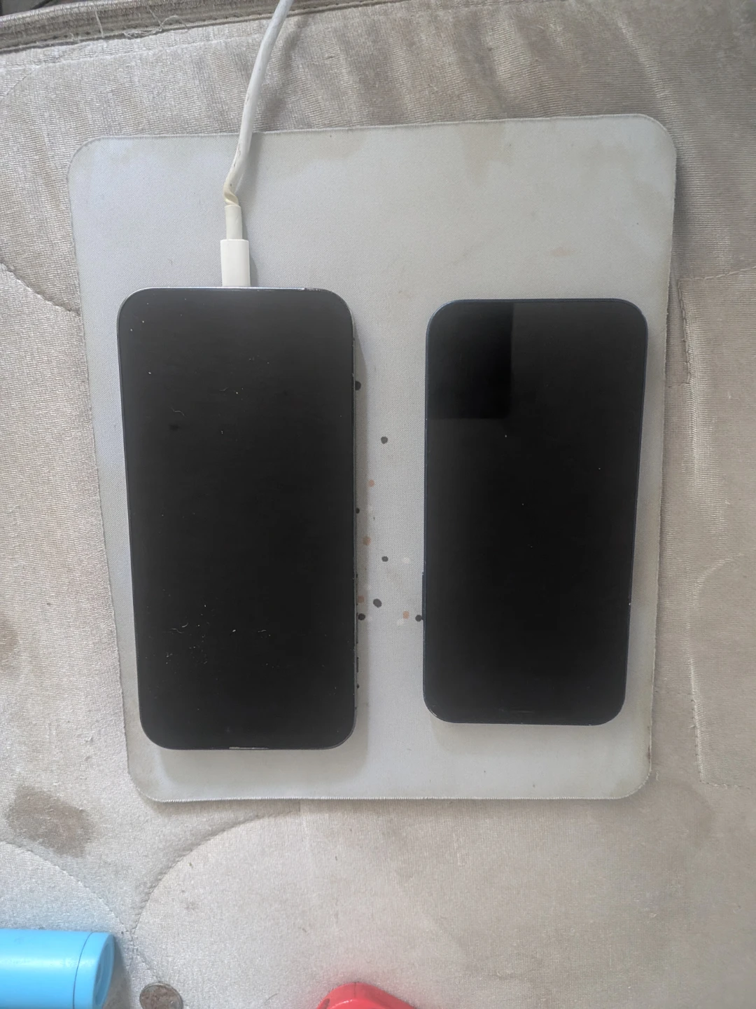 Apple iPhone 14 Pro and iPhone 12 Locked - photo 5