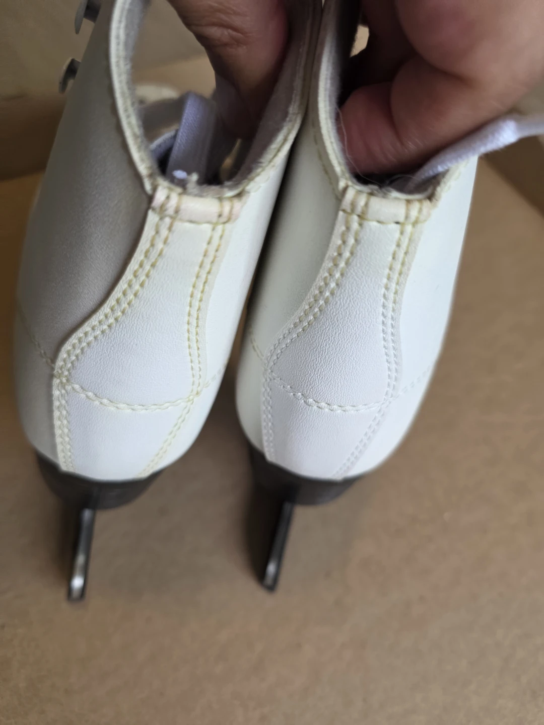 Decathlon Figure Skates Size US W6.5 - photo 3