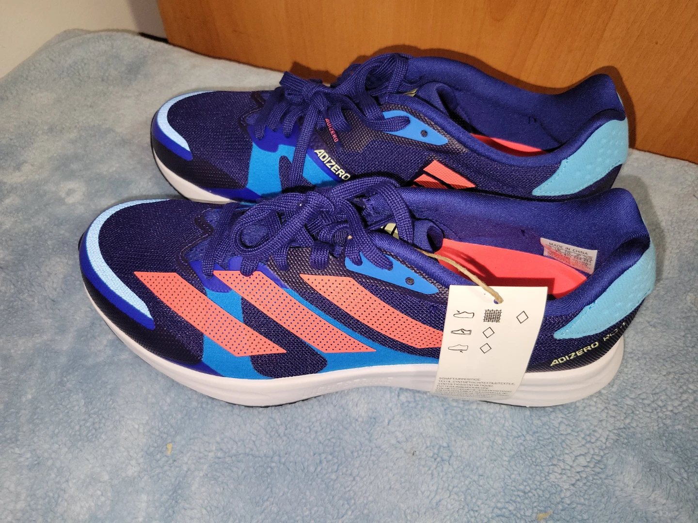 Addidas nuevo con etiquetas