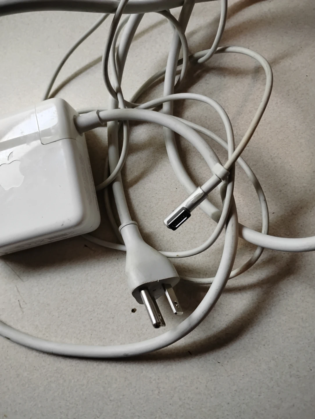 Apple MagSafe Power Adapter