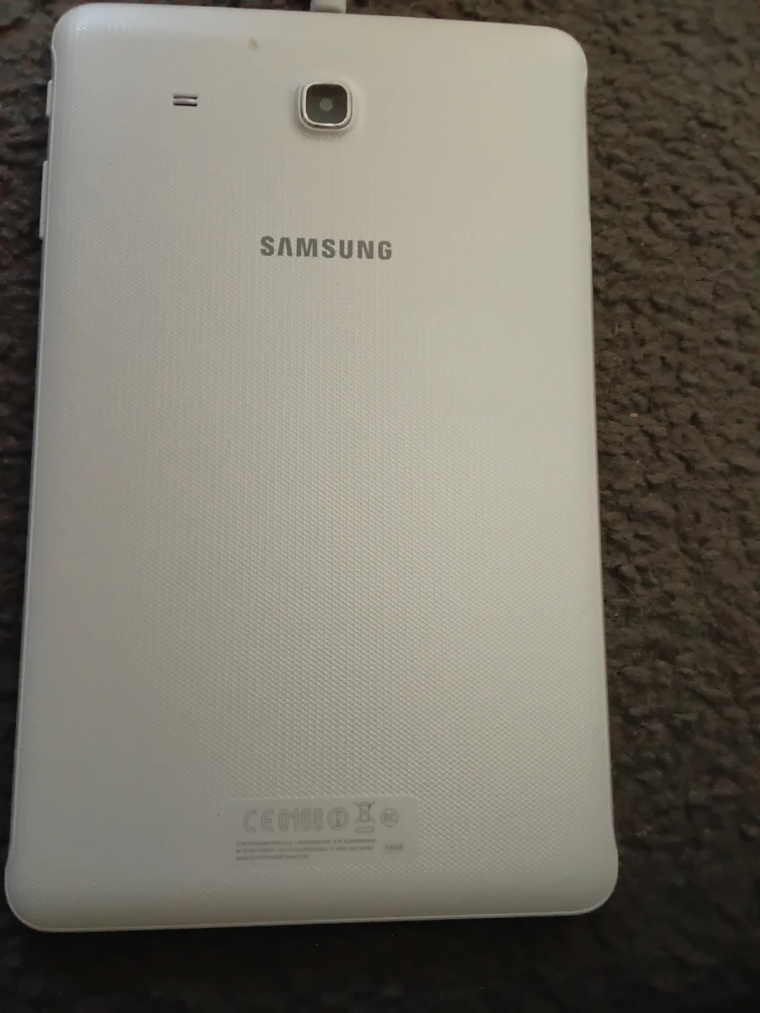Samsung Galaxy Tab E - photo 4