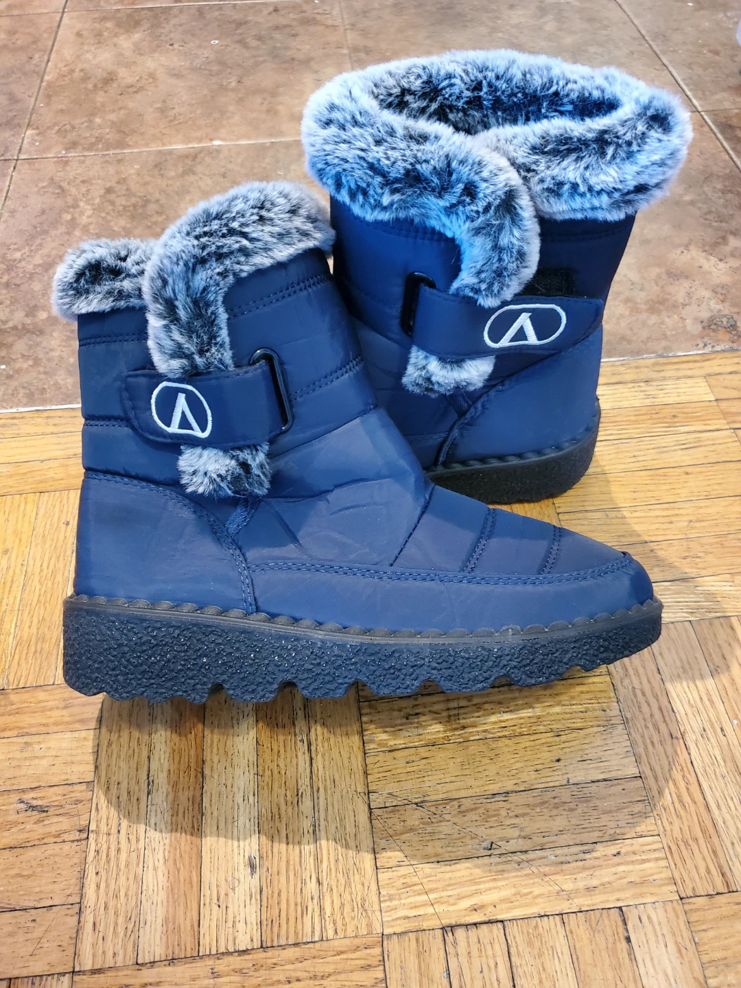 Snow Boots  Brand New Size 37