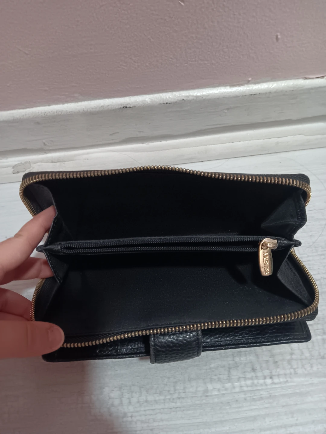 Valentina Black Bi-fold Wallet - photo 3