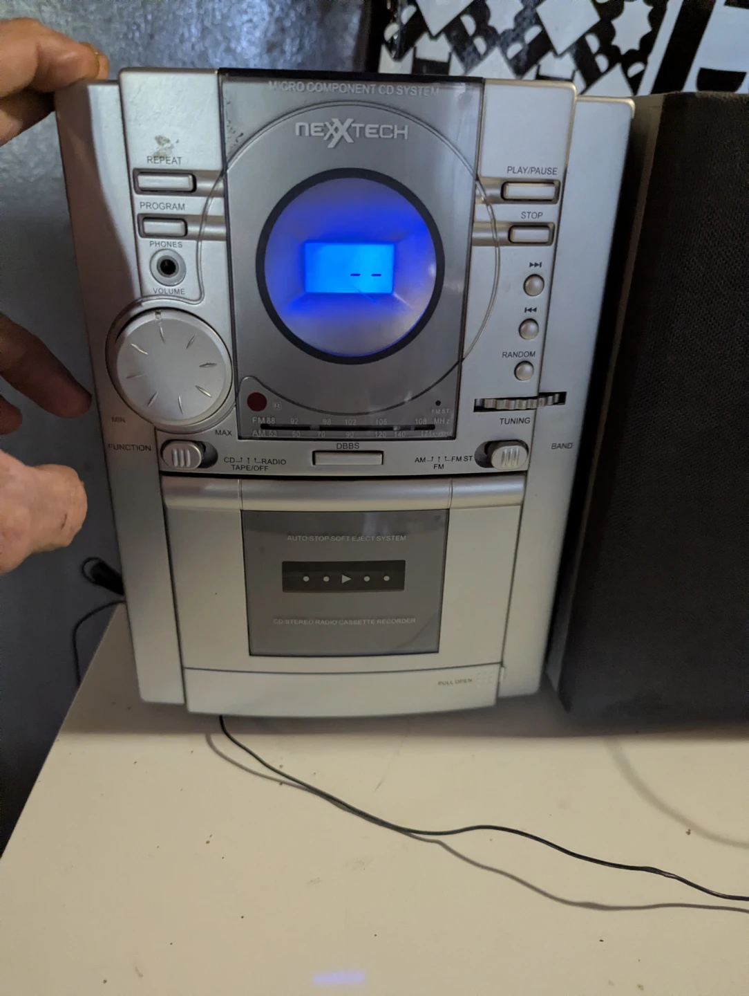Nexxtech Micro Component CD and Cassette System - photo 2
