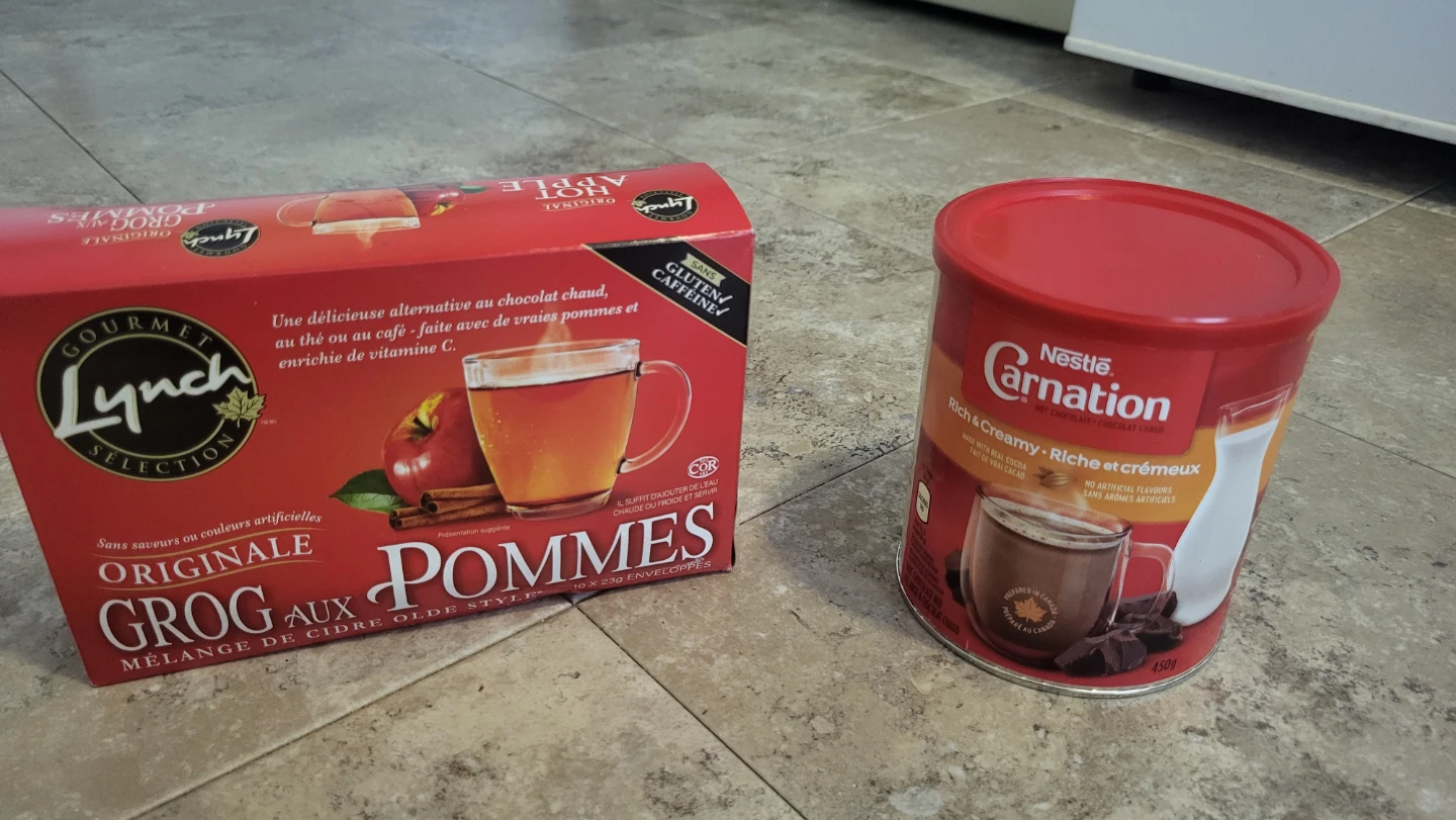 Lynch Grog aux Pommes and Nestle Carnation Hot Chocolate