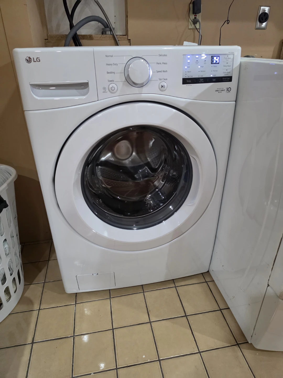 New LG 4.5 Cu. Ft. Stackable Front Load Washer