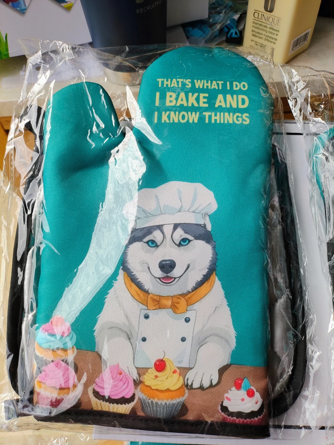Funny Oven Mitt & Pot Holder Set, Kitchen Gifts for Dog Lovers - photo 2