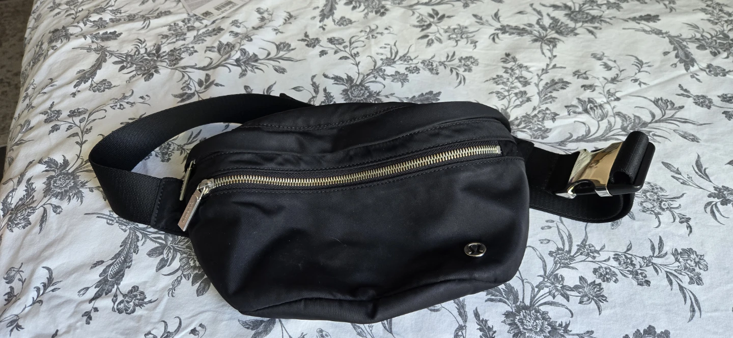 Lululemon City Adventurer Belt Bag