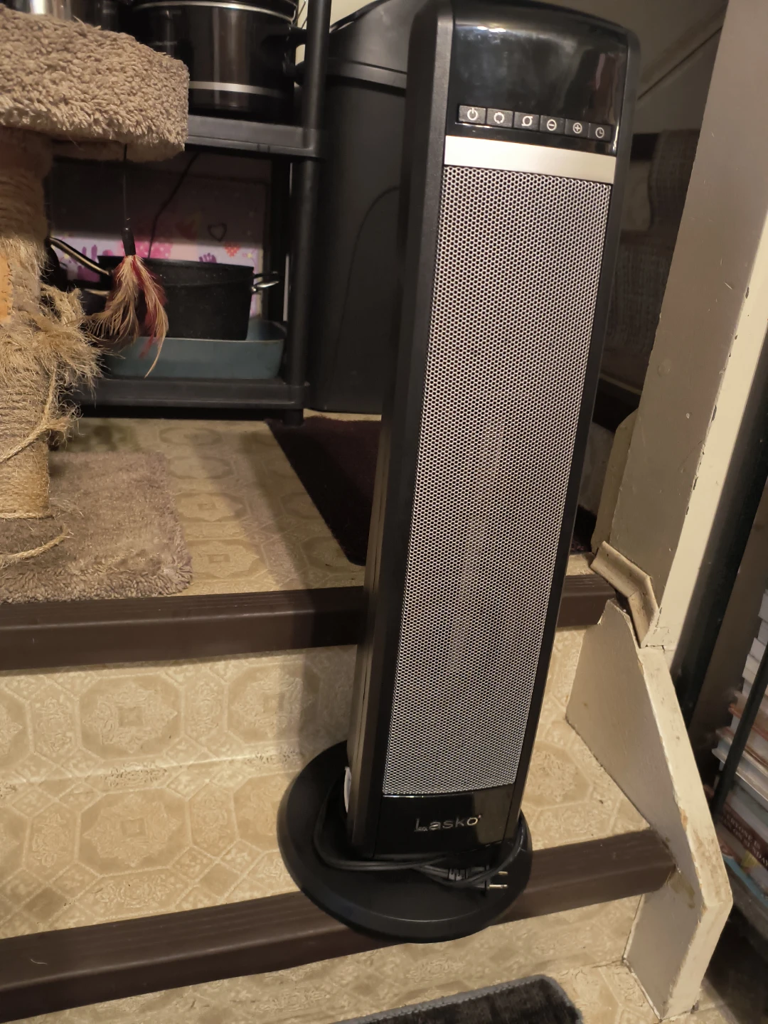 Lasko CT30750C Tower Heater