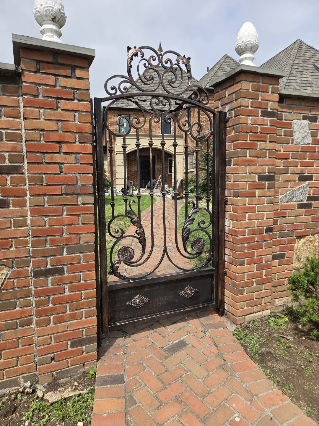 Custom made ironworks text for free estimates - photo 2