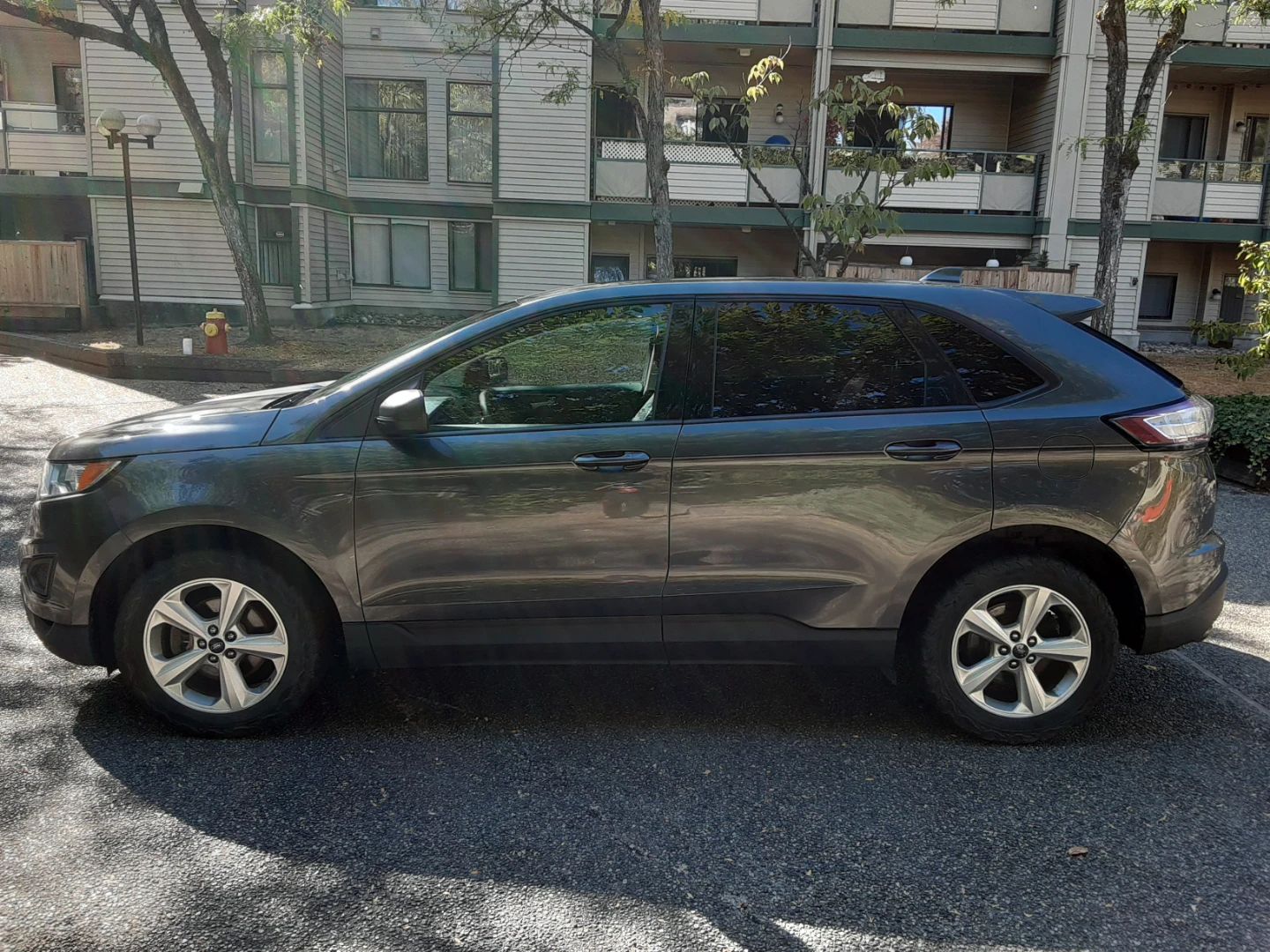 2016 FORD EDGE 4CYL 2L CHEAP ON GAS LOW KMS - photo 3
