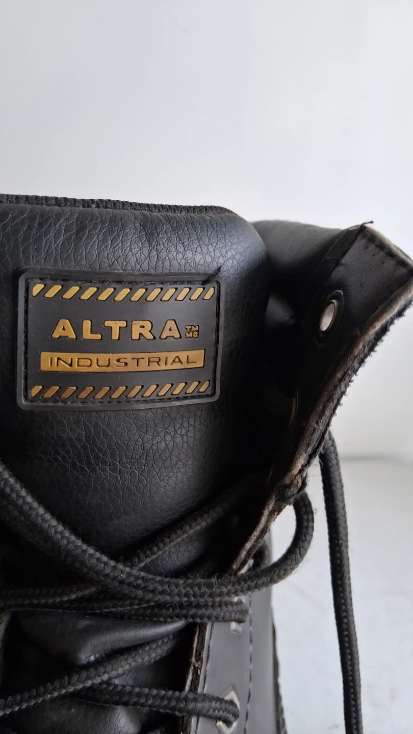 Altra Industrial Black Work Boots size 9 - photo 2