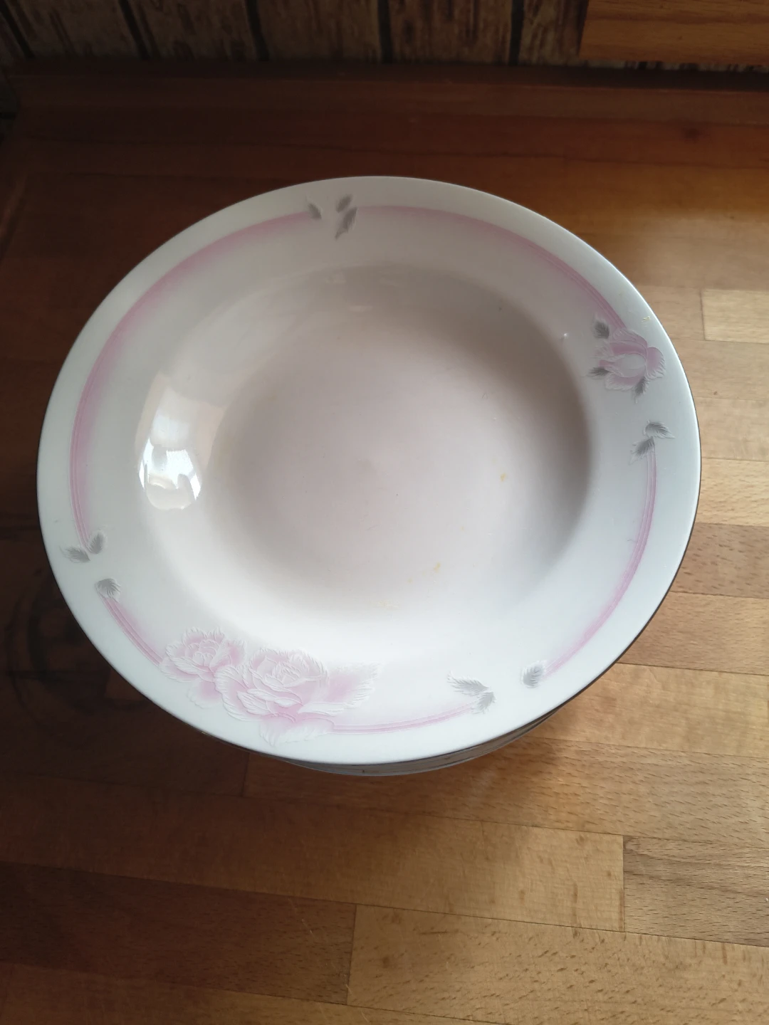 Set of 6 Fine Porcelain Floral Soup Bowls