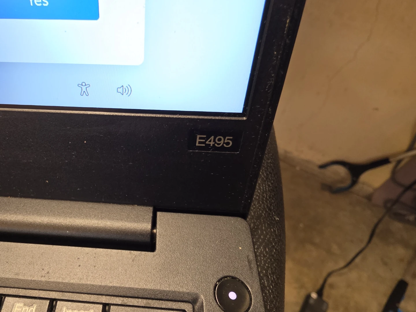 Lenovo ThinkPad E495 Laptop - photo 3