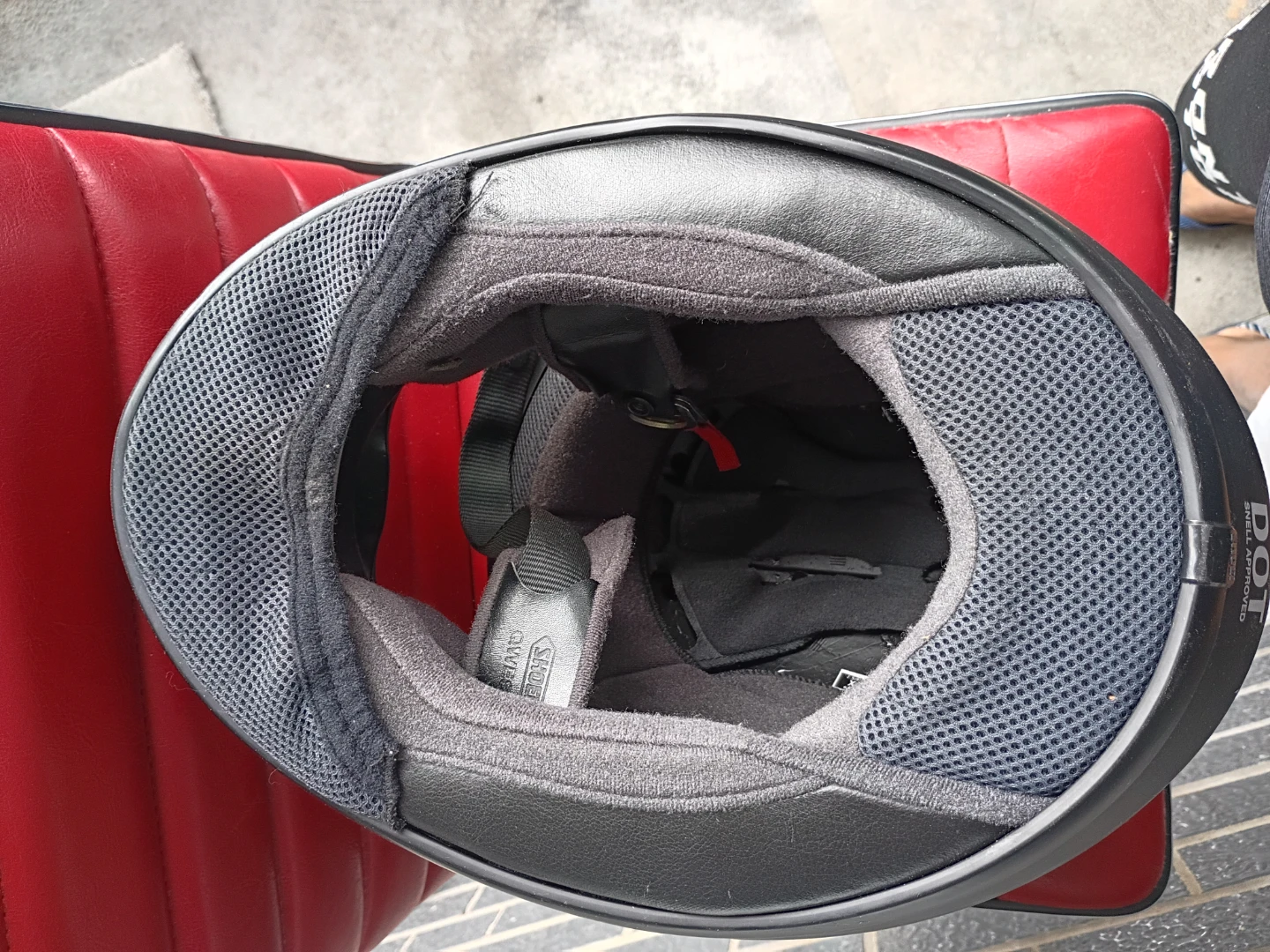Shoei Qwest Motorcycle Helmet - Matte Black xL - photo 2