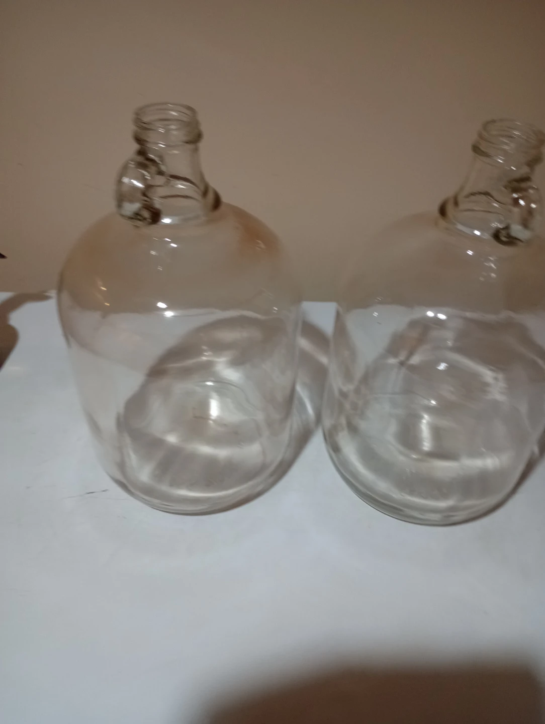 Free !!! Clear Glass Jugs for Wine Making - photo 2