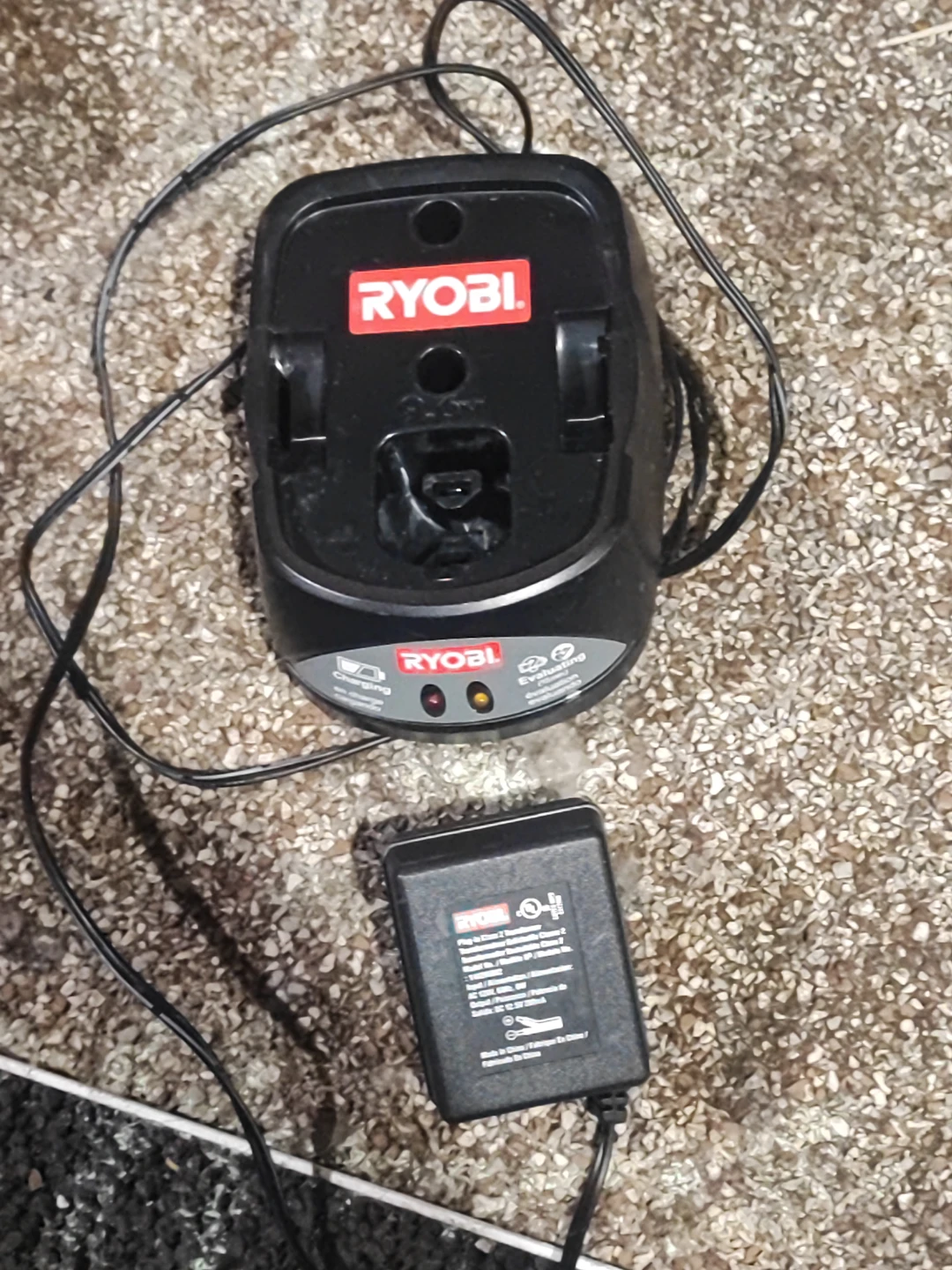 Ryobi 9.6V Battery and Charger - photo 2