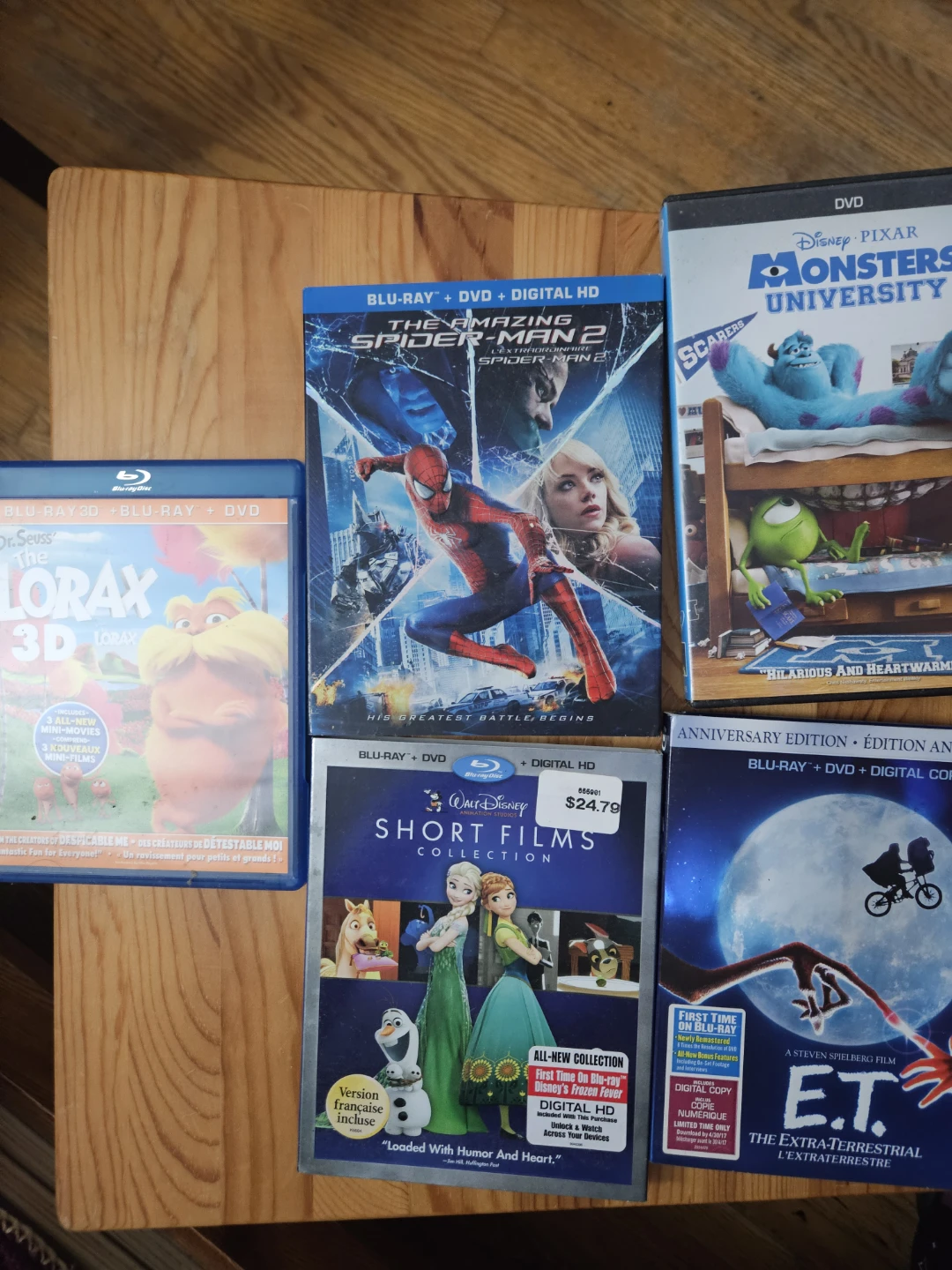 Set of 6  Blu-ray and DVD Movies