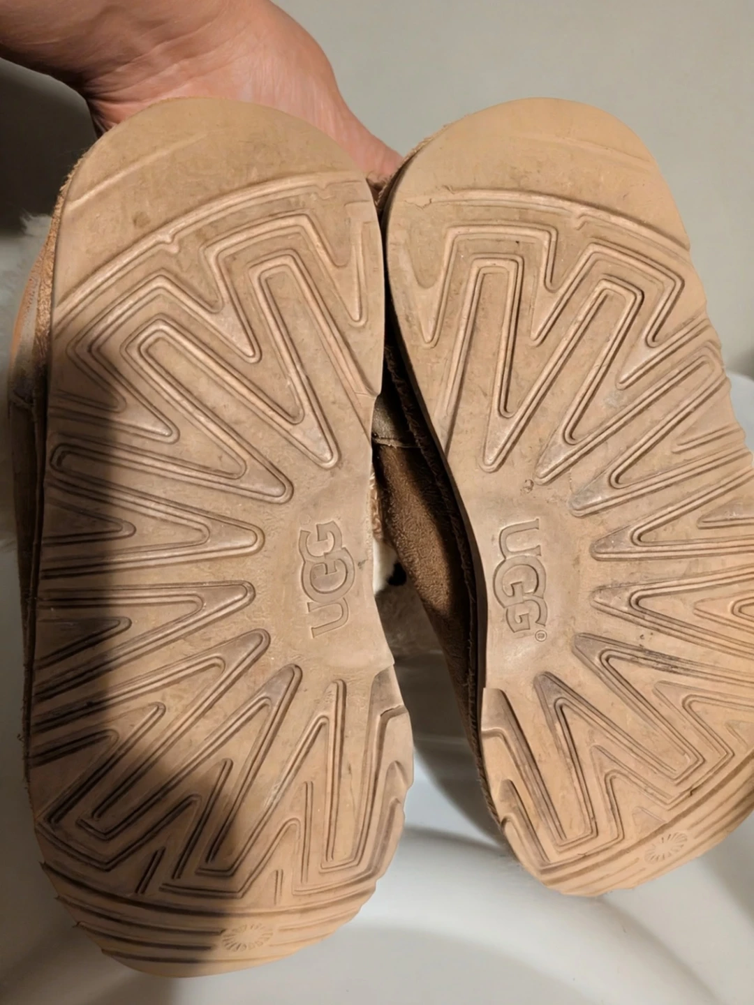UGG Kids Brown Bow Boots Size 3 - photo 5