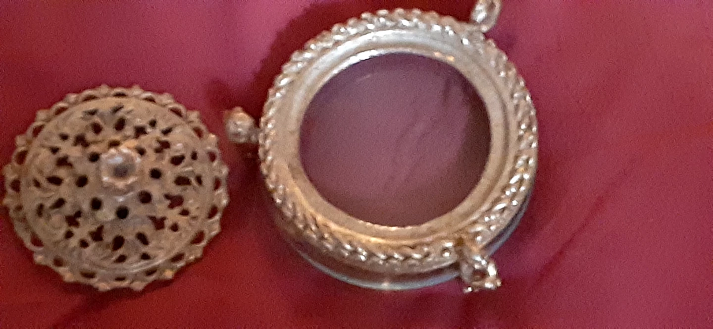 Vintage magnifying glass