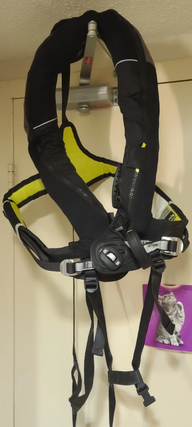 Spinlock Deckvest  150 N Life Jacket with harness. - photo 5