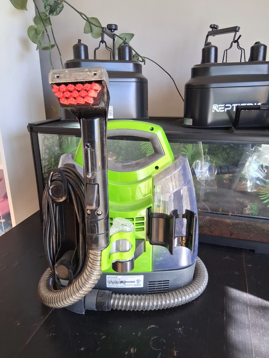 Bissell Little Green ProHeat Pet - photo 2