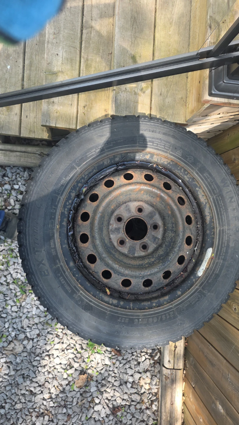 Set of 4 215/60 R16 Winter Tires - photo 2