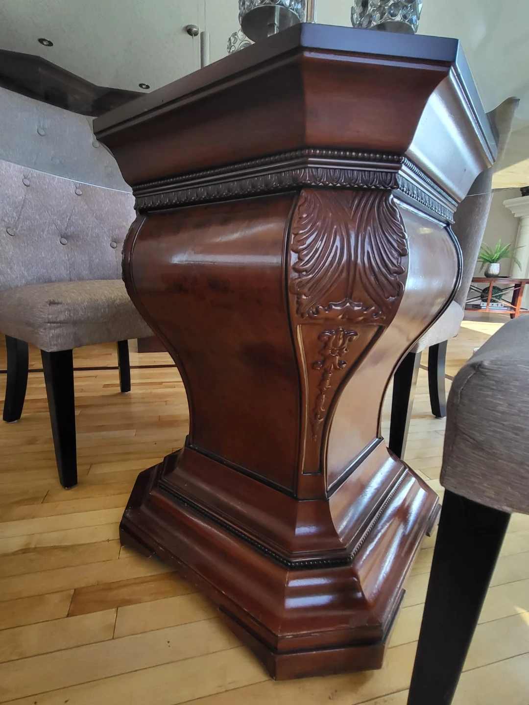 Glass Top Pedestal Dining Table