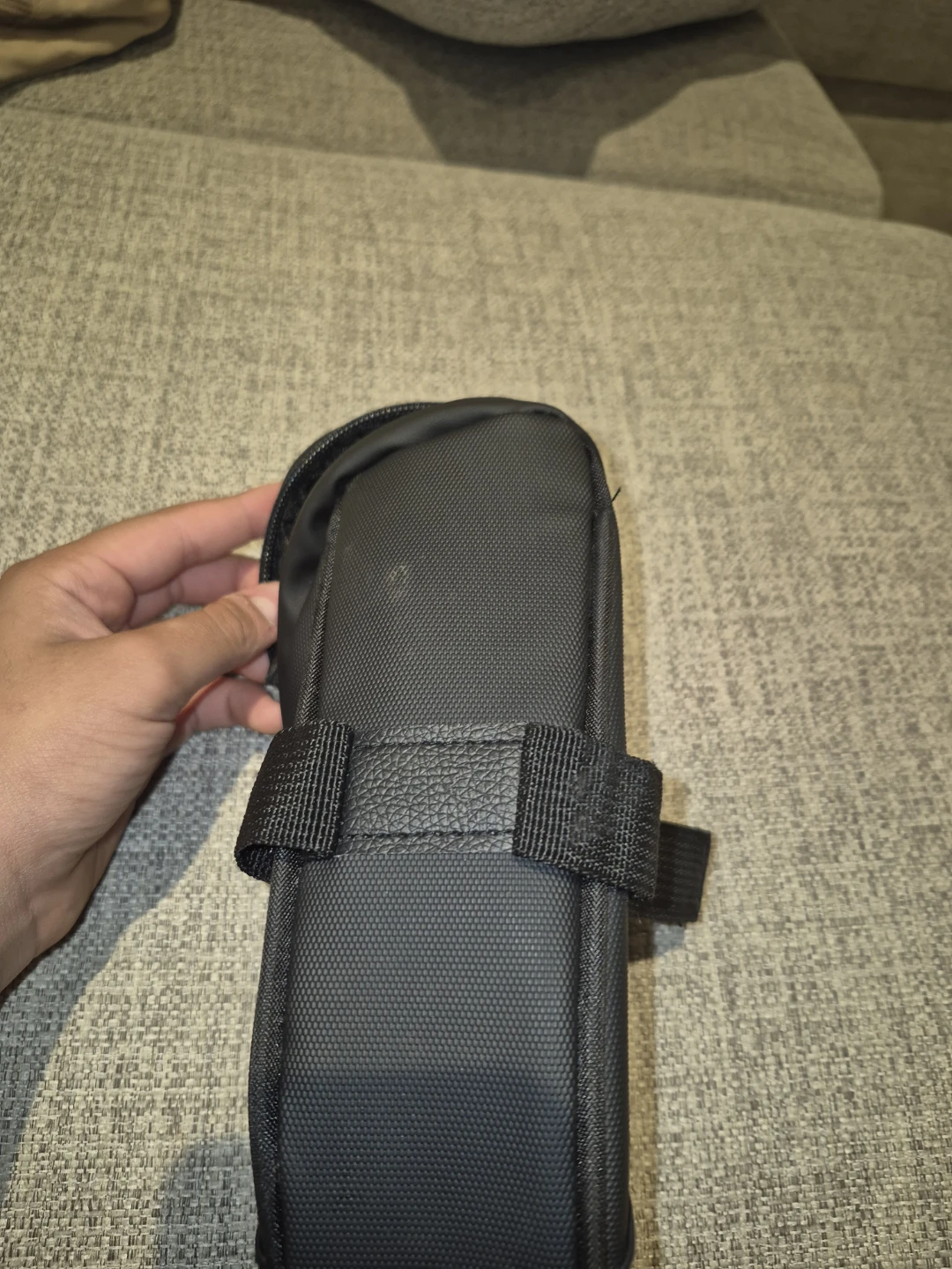 Adidas waist bag and black storage pouch set - photo 4