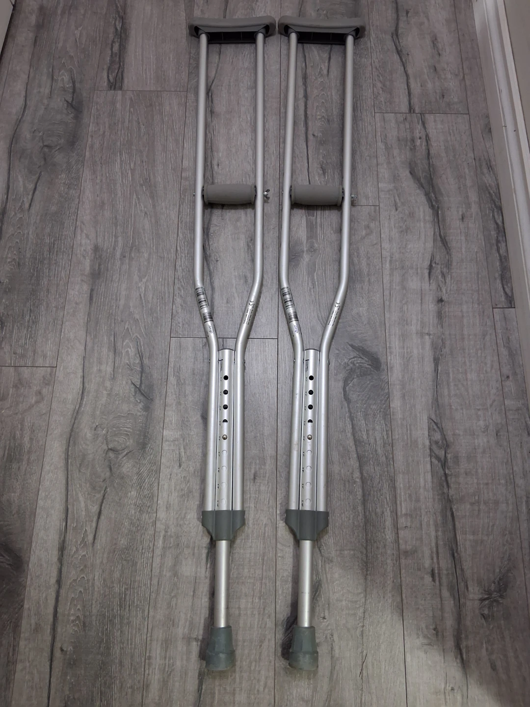 Drive Medical Adjustable Underarm Crutches - photo 2