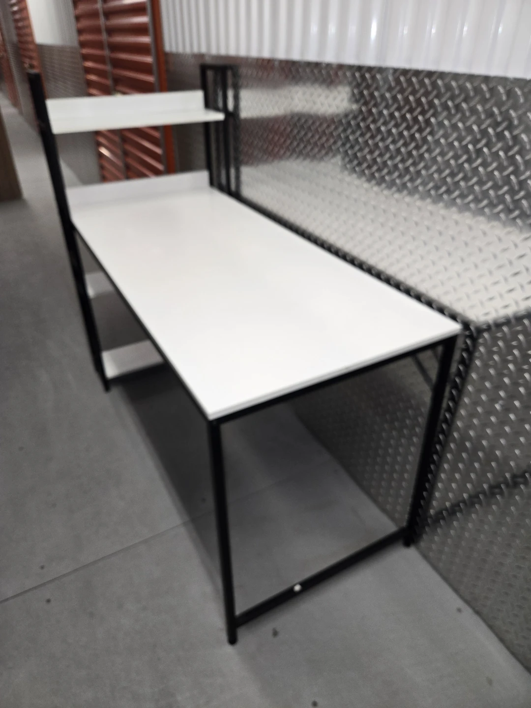 Modern Minimalist Office Desk with Shelving - Like New - photo 3